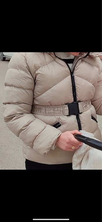 Trendyol & Milla Trendyol şişme kemerli mont