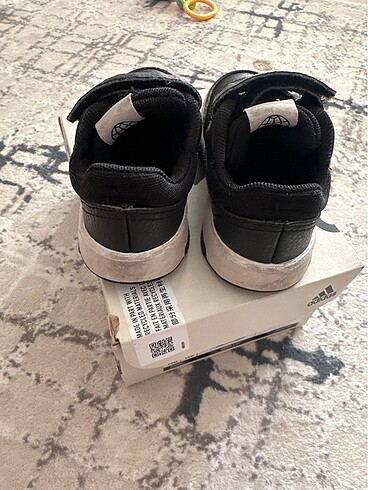 23 Beden Adidas bebek spor ayakkabı