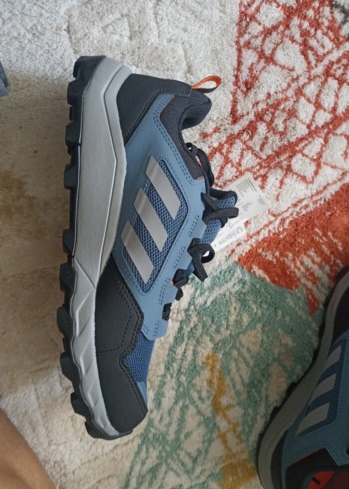 Adidas bot - Görsel 2