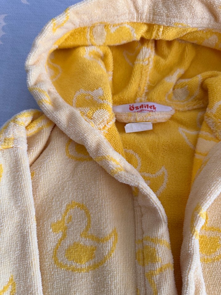 Sarı Baskılı erkek Çocuk Bornoz - Görsel 2