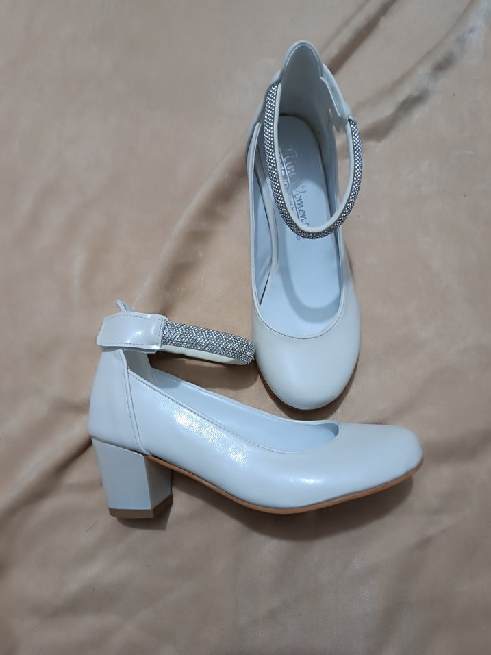 Kız Çocuk Beyaz Tokalı Özel Gün Ayakkabısı - Görsel 2