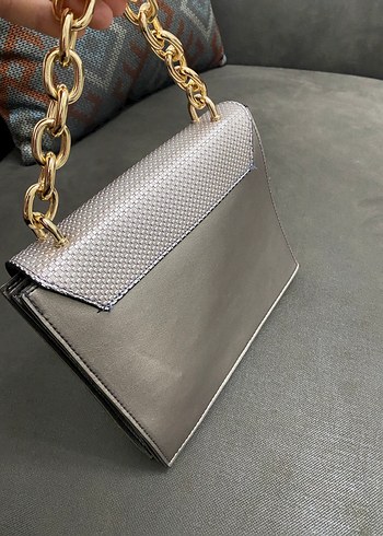 Gri Deri Zincir Detaylı Kadın Çanta - Görsel 2