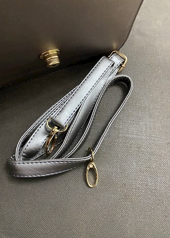 Gri Deri Zincir Detaylı Kadın Çanta - Görsel 4
