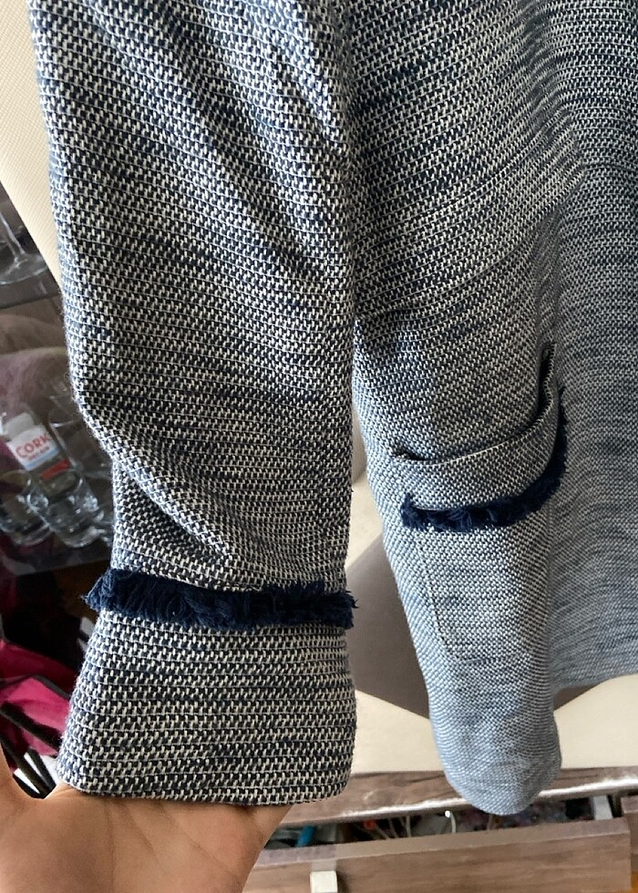 Süs detaylı ceket - Görsel 2