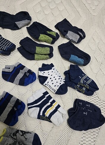 23-26 numara 17 adet çorap - Görsel 2