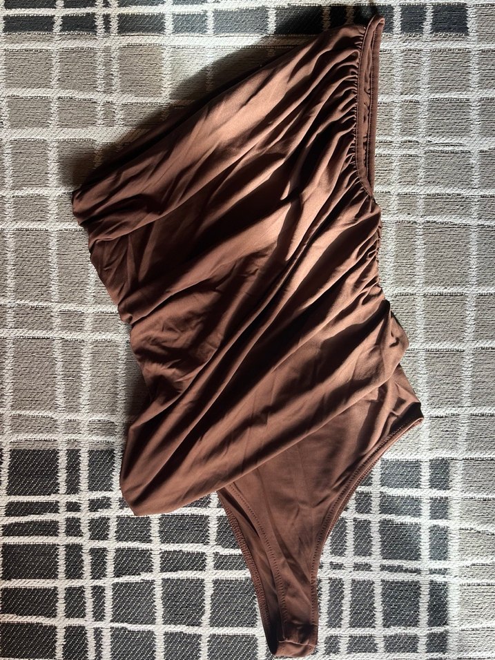Kahverengi Drapeli Tek Omuz bodysuit - Görsel 2