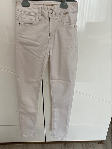 Beyaz skinny jean