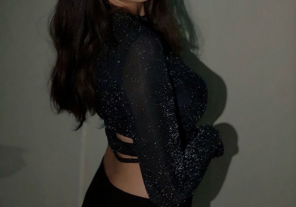 Parlak Siyah Uzun Kollu Yüksek Yakalı Kadın Kazak - Görsel 2