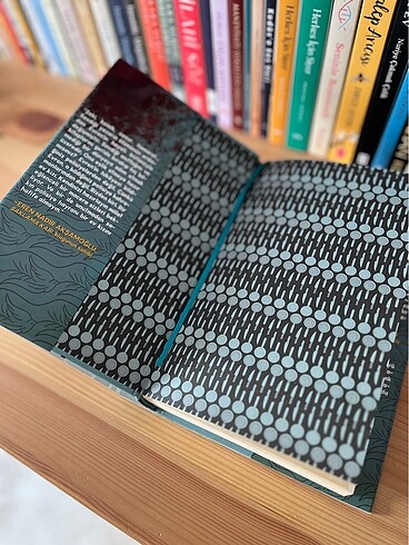 Beden Renk Ev Kızı Evren Kitap Müptela