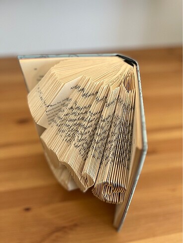 Beden Love Kitap Katlama Sanatı