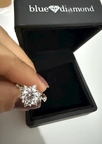 Blue Diamond Kadın Tektaş Altın Yüzük - Görsel 4