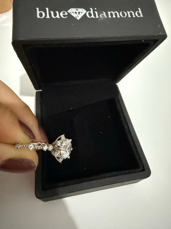 Blue Diamond Kadın Tektaş Altın Yüzük - Görsel 2