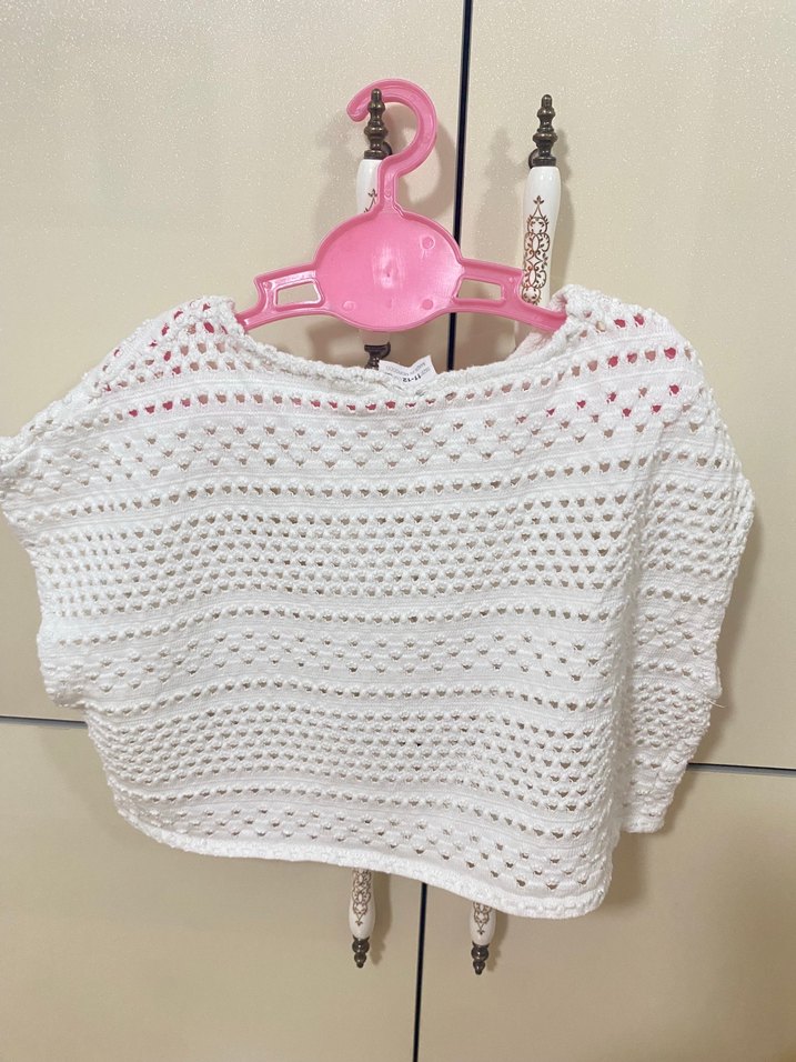 Kız Çocuk Beyaz Nakışlı Örgü Panço - Görsel 2