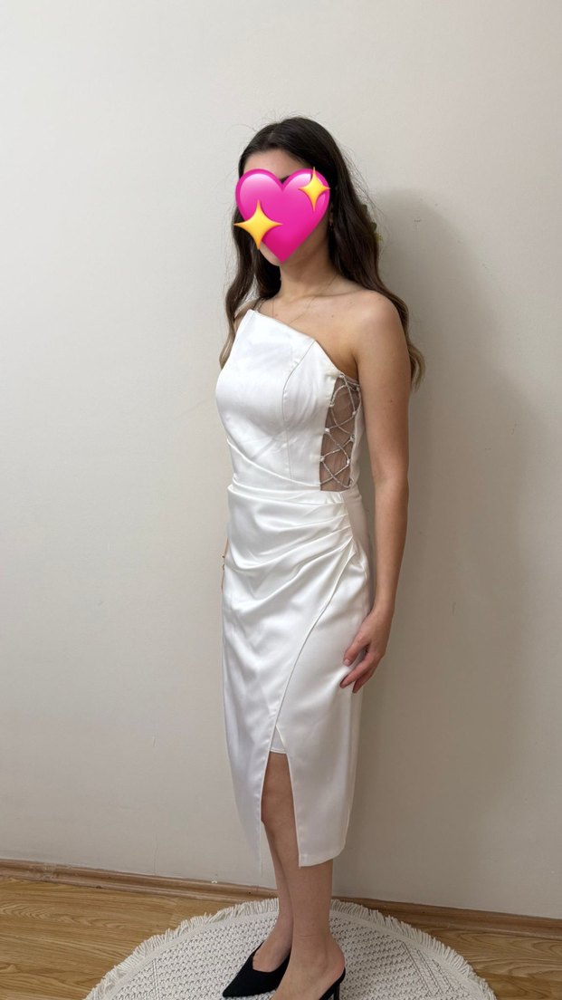 Beyaz Straplez Drapeli Midi Abiye - Görsel 2