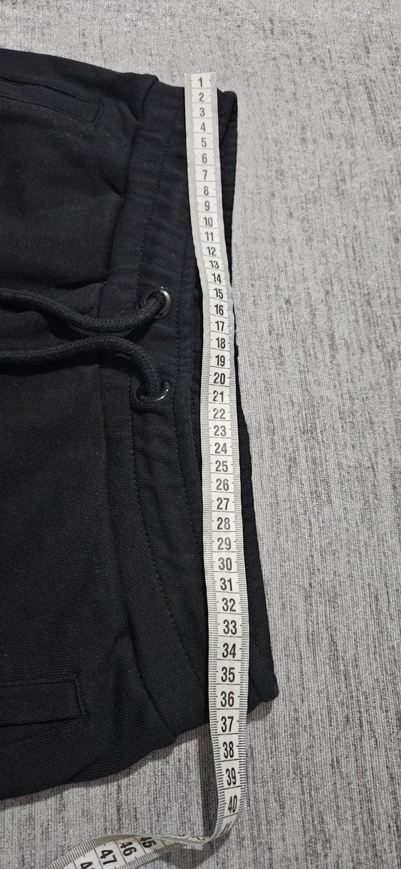 Criminal Damage Skinny Rose Printed Sweatpants in Black - Görsel 5