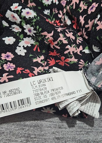 Çiçek Desenli Kısa Tulum - Görsel 8