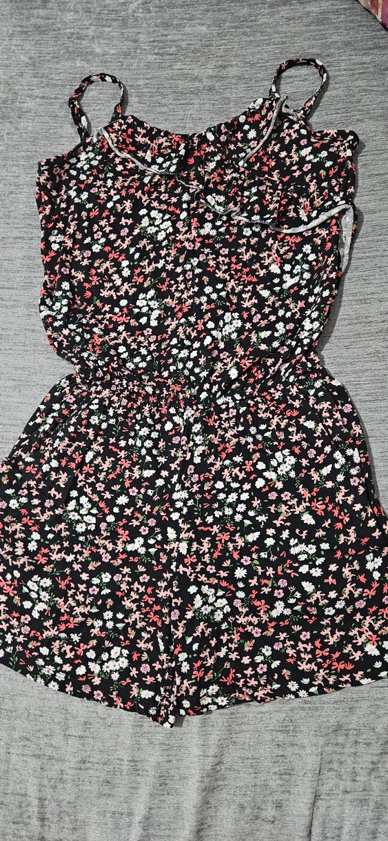 Çiçek Desenli Kısa Tulum - Görsel 2