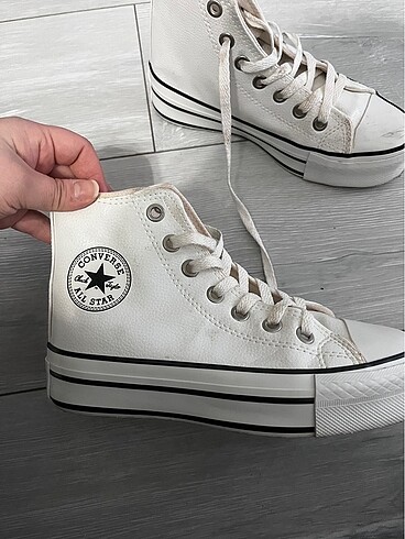 Convers ayakkabı