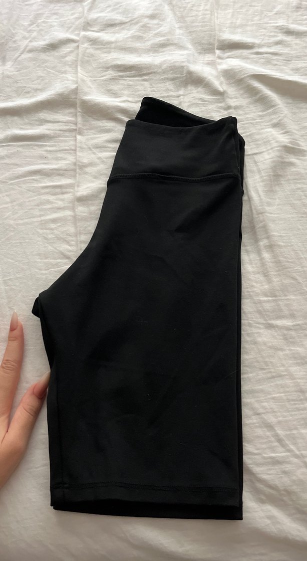 Siyah Midi spor şort - Görsel 2