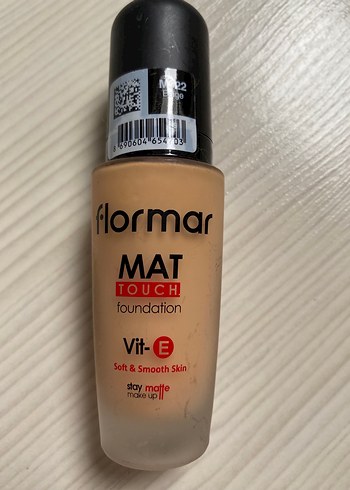 Flormar Mat Touch Fondöten Bej