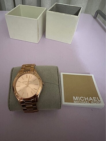 Michael Kors 3197 model saat