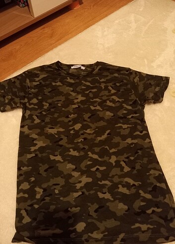 Kamuflaj desen tshirt 