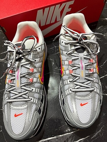 41 Beden çeşitli Renk Nike P-6000 KADIN SPOR AYAKKABISI