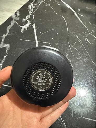 Beden Mac Studio Fix Powder Plus Fondöten NW10