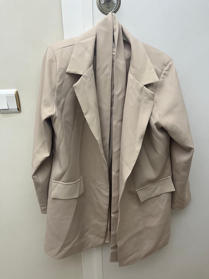 Bej Kemerli Kadın blazer ceket - Görsel 3