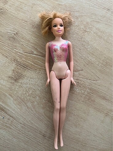 Barbie bebek