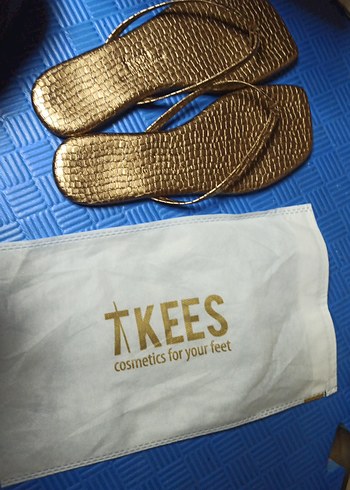 Altın Renk Yılan Desenli İnce Topuklu Terlik - Görsel 3