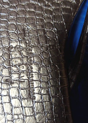 Altın Renk Yılan Desenli İnce Topuklu Terlik - Görsel 2