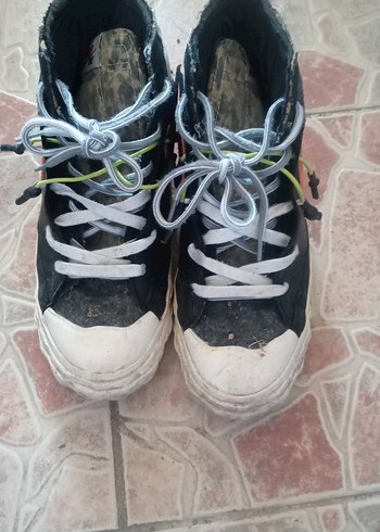 Gri Beyaz Punk Tarzı Erkek Ayakkabı Bağcığı - Görsel 2