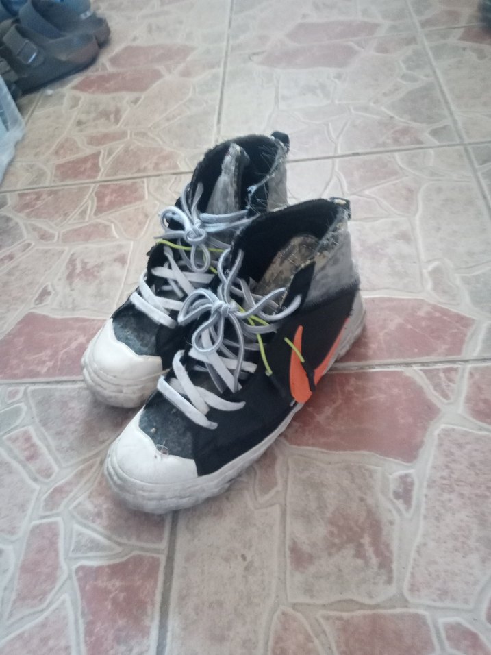 Gri Beyaz Punk Tarzı Erkek Ayakkabı Bağcığı - Görsel 5