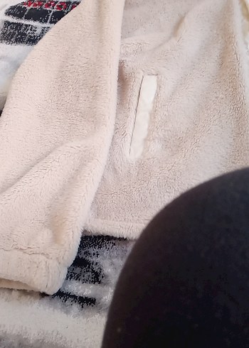 m Beden Beyaz Kadın Peluş Uzun Kollu Kaban