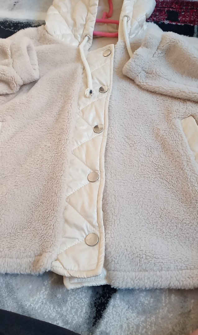 Beyaz Kadın Peluş Uzun Kollu Kaban - Görsel 2