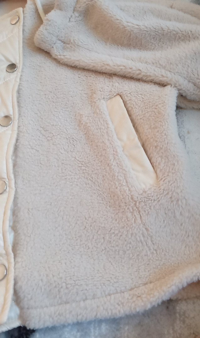 Beyaz Kadın Peluş Uzun Kollu Kaban - Görsel 4