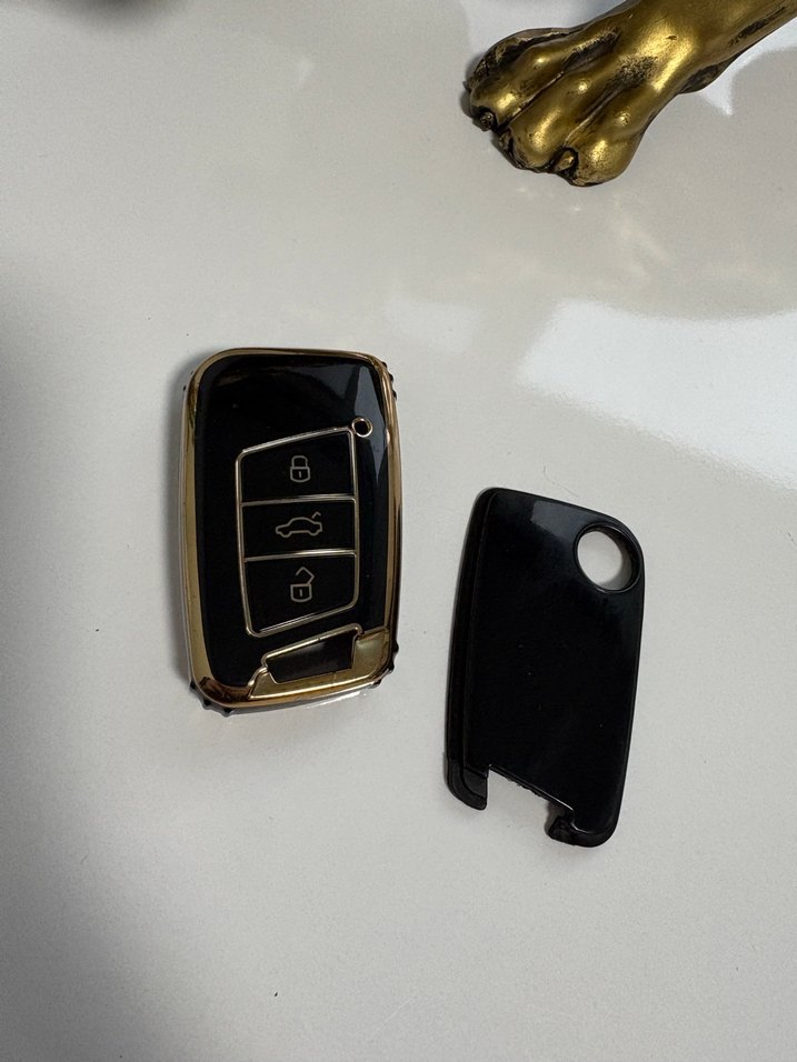 Siyah-Gold Passat B8 Anahtarlık - Görsel 2