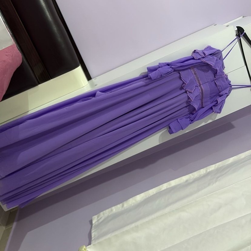 Mor V Yaka Fırfırlı Uzun Kadın Elbise - Görsel 4