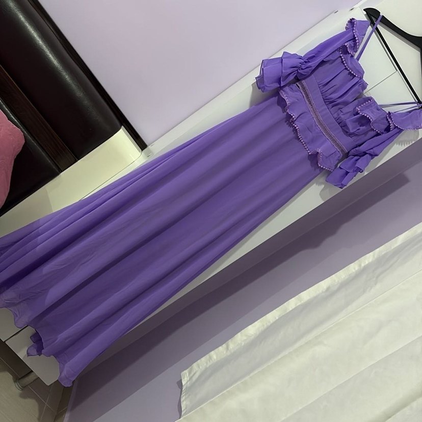 Mor V Yaka Fırfırlı Uzun Kadın Elbise - Görsel 2