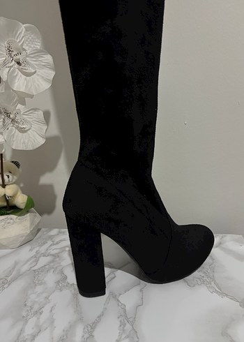 İpekyol Siyah Süet Diz Üstü Topuklu Çizme - Görsel 4