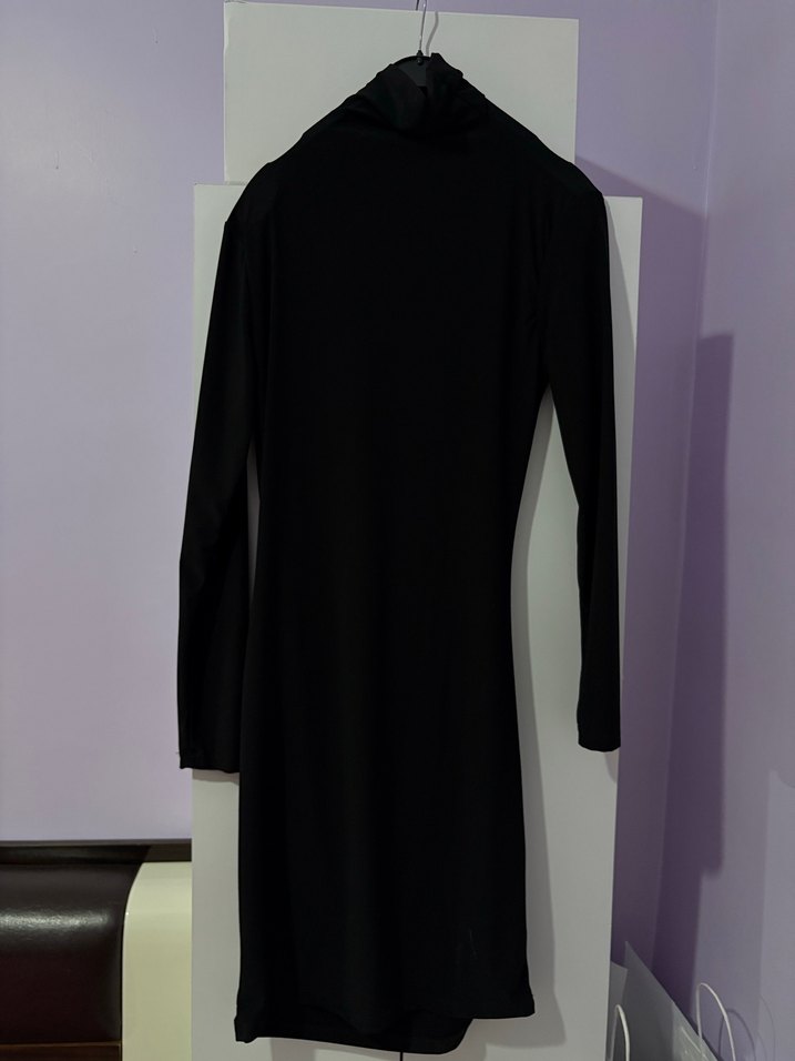 Siyah Uzun Kollu Yüksek Yakalı Drapeli Elbise - Görsel 4