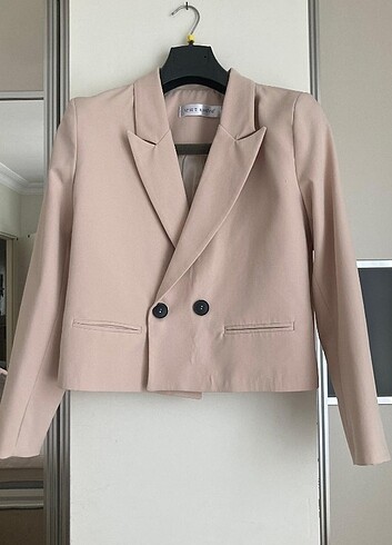 Kısa Blazer Ceket