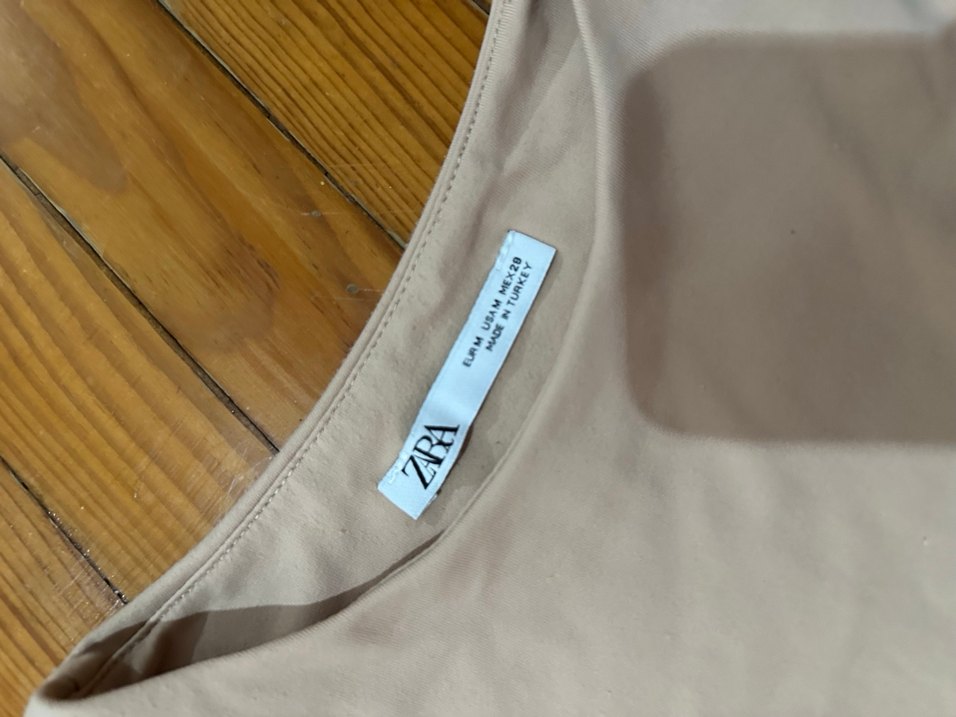 Bej Yüksek Yakalı Kolsuz Kadın Body - Görsel 3