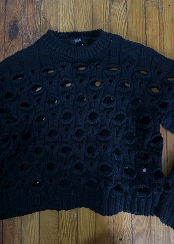 Delikli Siyah Örgü Kazak - Görsel 2