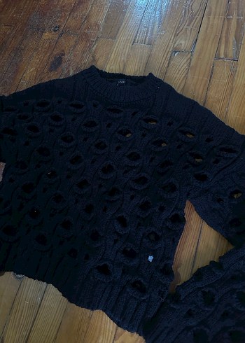 Delikli Siyah Örgü Kazak - Görsel 4