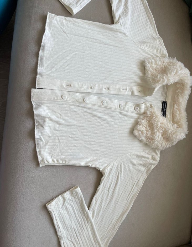 Kadın Beyaz Pamuklu Kürklü Uzun Kollu Gömlek - Görsel 2