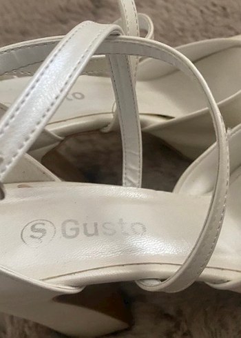 topuklu beyaz ayakkabı - Görsel 3