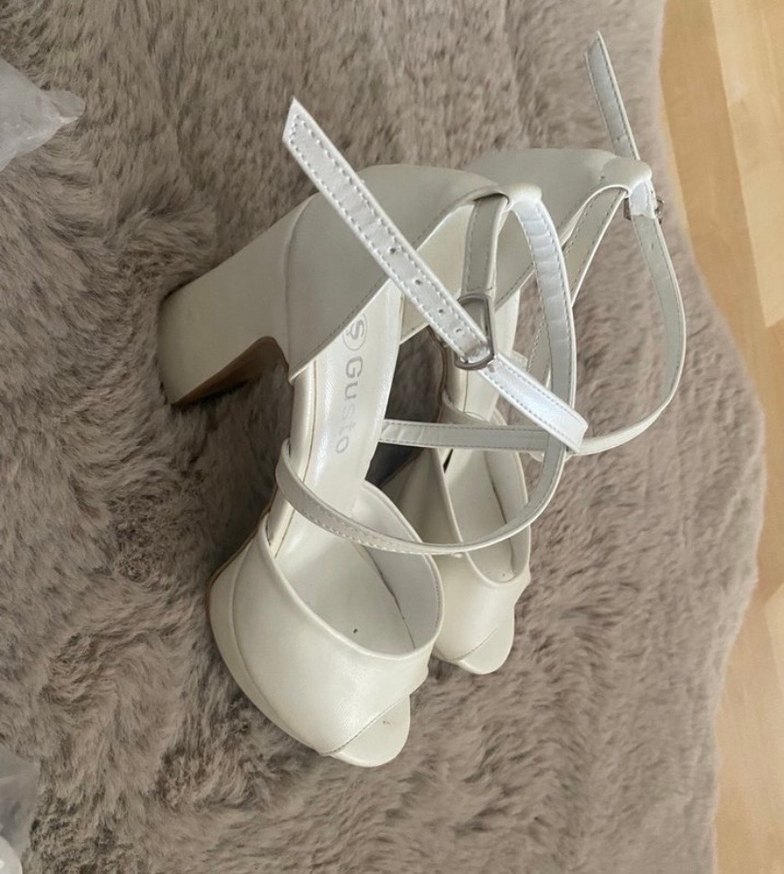 topuklu beyaz ayakkabı - Görsel 2