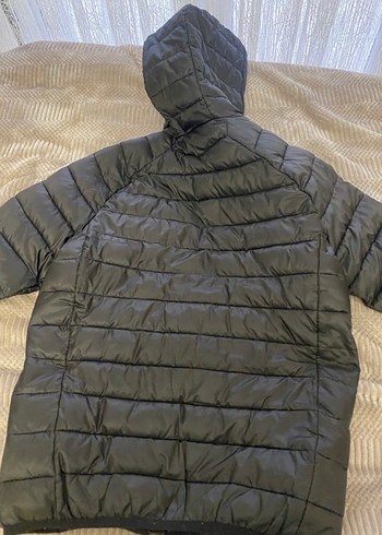 Kadın Siyah Kapüşonlu Kış Montu - Görsel 4